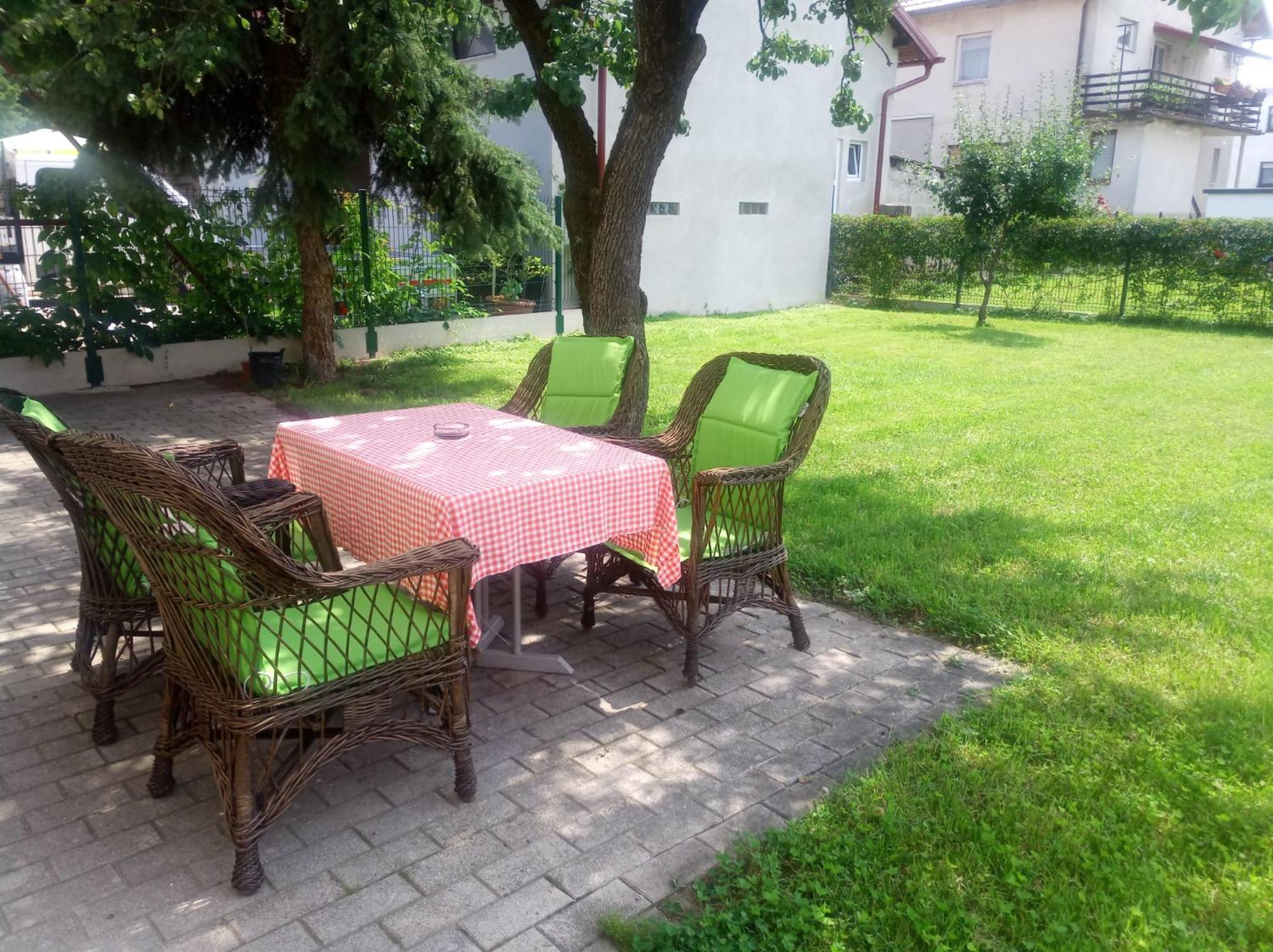 Lovely Flat, City Center With Free Parking Varazdin Exterior photo